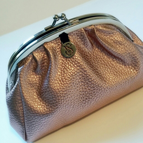 Victoria Secret Other - Victoria Secret cosmetic make up accessory bag